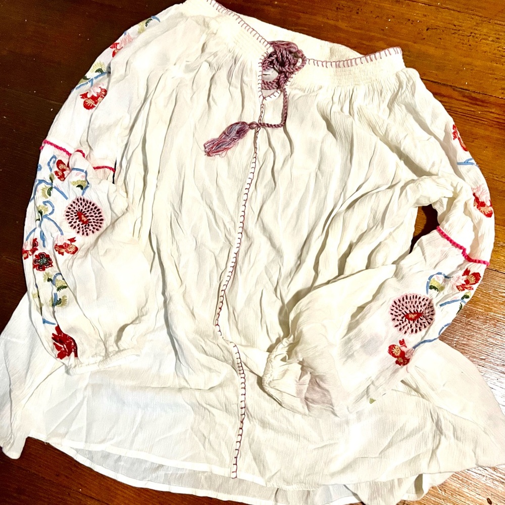 Boho Embroidered White Women’s Peasant Top